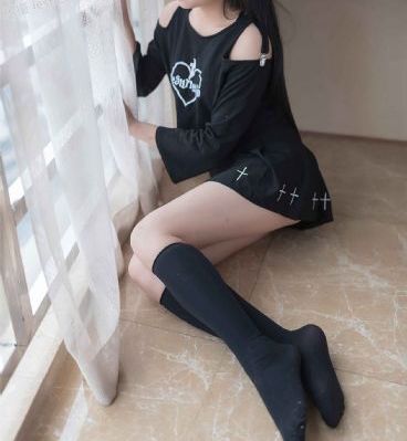 美丽的姑娘电影免费播放_HD迅雷电影在线