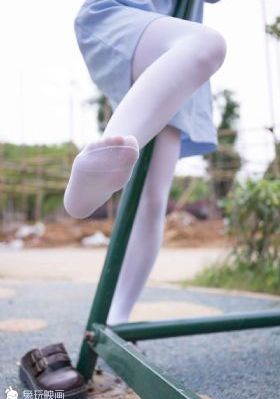 草莓绿巨人