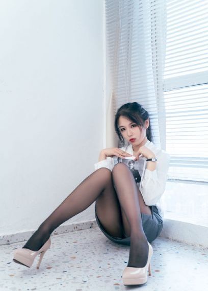秘密爱视频_粤语中字在线观看