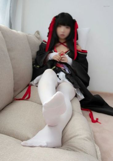 善良的邻居的妻子