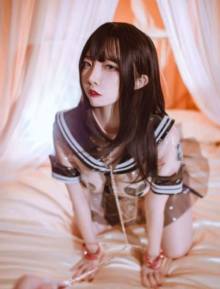 吻狼问题少女电影_超清免费观看
